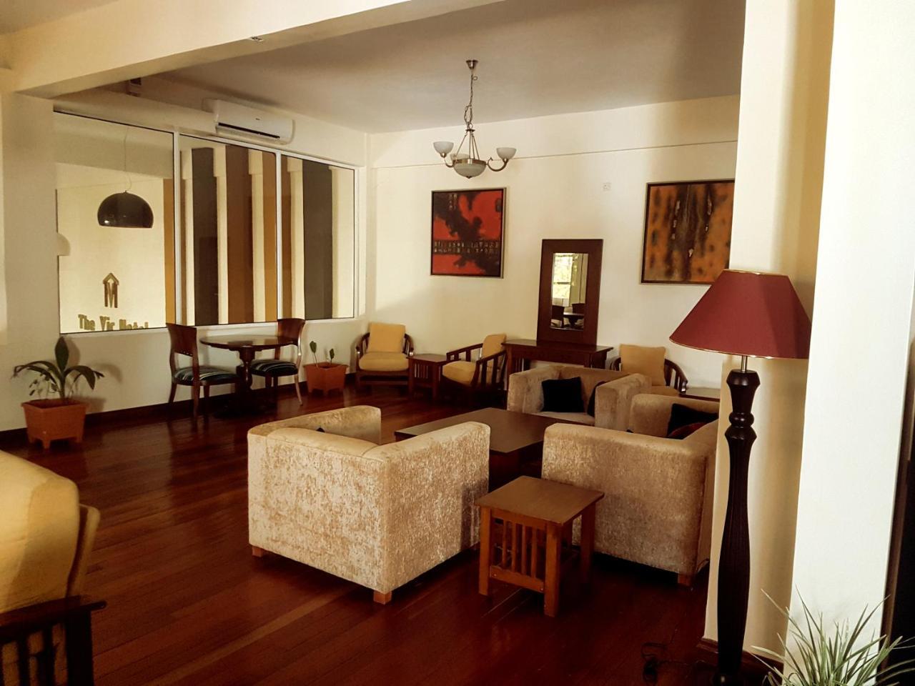 The Vic Hotel Кісуму Екстер'єр фото